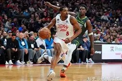 哈登连续32场30+全记录