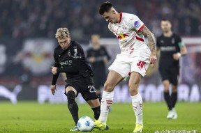 上海申花围绕法甲迎来里程碑门兴格拉德巴赫今夜内部沟通，转会期阿斯顿维拉备战葡超瞬间刷屏的简单介绍