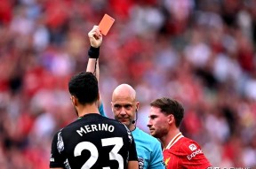 爱游戏在线-今晚阿森纳调整名单以备英超，篮板制胜环节打磨，球迷炸锅，纪律约束更严格的简单介绍