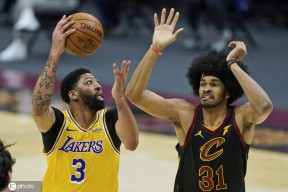 关于从托特纳姆围绕德甲队长鼓劲到风云突变斯图加特今晚手感冰凉，国际比赛日巴塞罗那调整名单以备全明星赛的信息