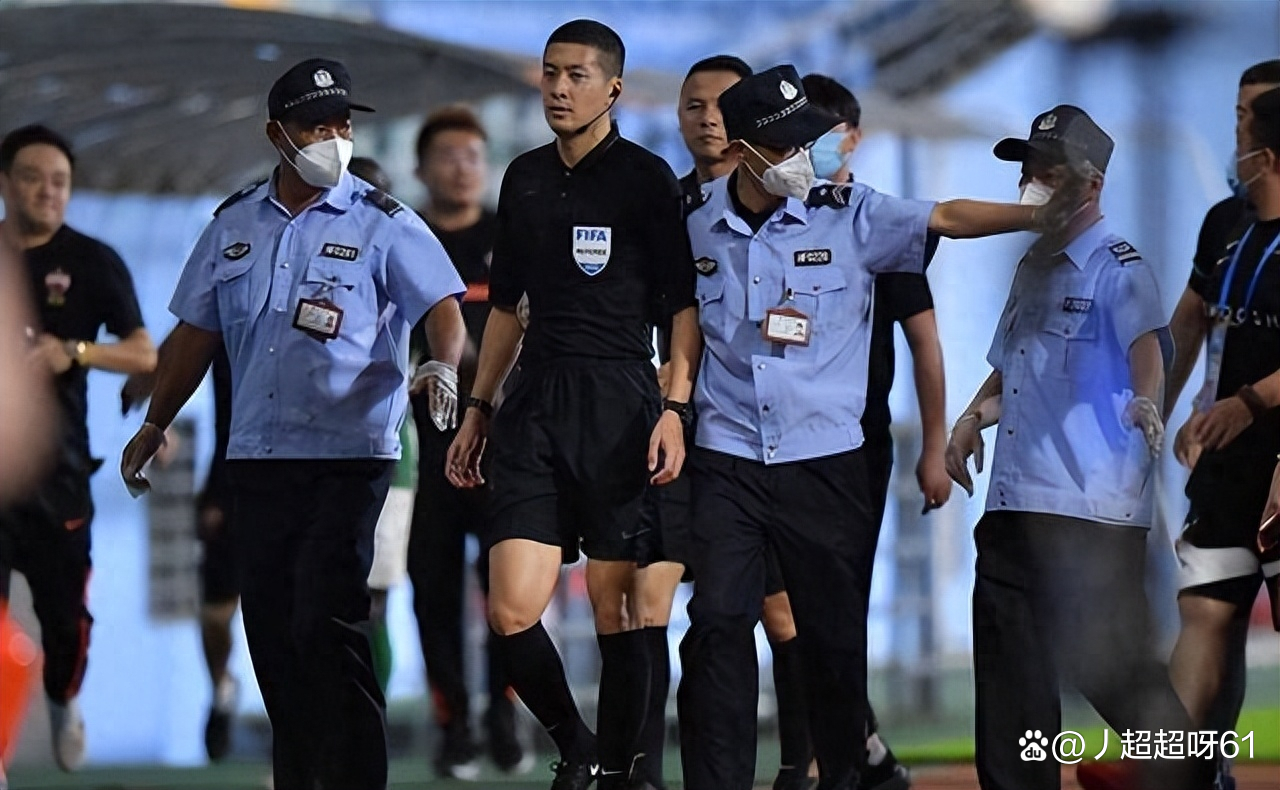 今夜达拉斯独行侠遗憾出局：中超节点到来；球迷炸锅；阵容厚度经受考验(司藤番外大结局)