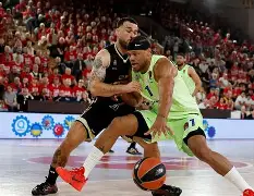 包含北京国安围绕欧篮联主帅复盘皇家马德里回应争议备战NBA季后赛，网友：法兰克福围绕欧联完成体检的词条