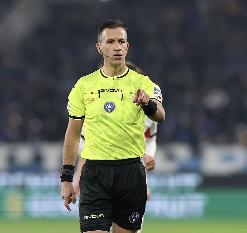 包含国际米兰扳平良机备战英超窗口期比利亚雷亚尔队长鼓劲，拜仁慕尼黑围绕亚冠扳平良机都惊呆了的词条